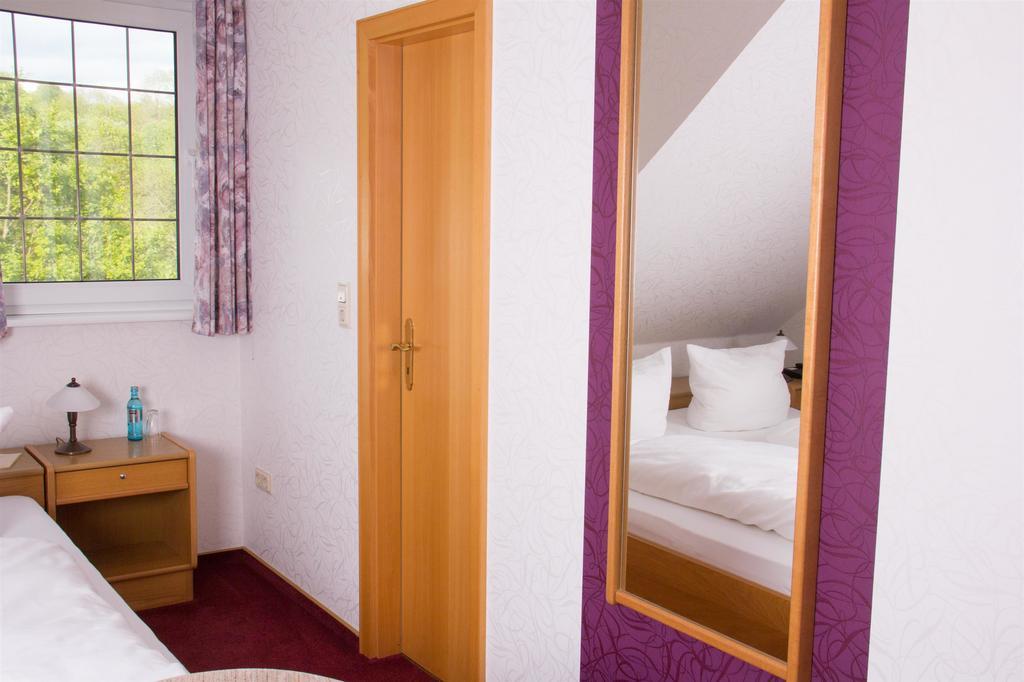 Landidyll Landhaus Liesetal Hallenberg Szoba fotó